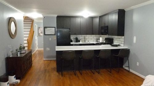 652 Crotona Park, Bronx NY 10460-4824 exterior