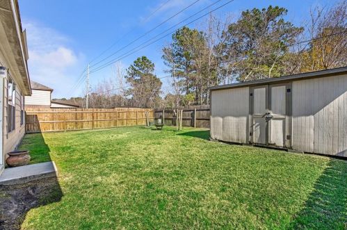 9810 Barr Spg Dr, Humble TX 77396-4228 exterior