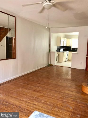 1024 Daly St, Philadelphia PA  19148-3009 exterior