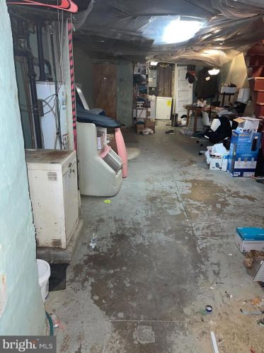 222 Albanus St, Philadelphia PA 19120-3506 exterior