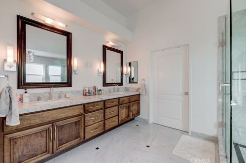 12080 Riviera, Tustin CA  92782-1203 exterior