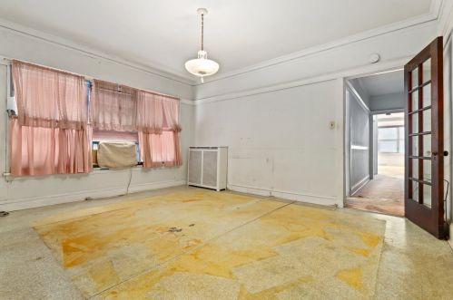 6417 Magnolia Ave, Chicago IL 60626-5306 exterior