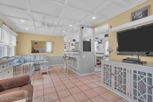 322 Ave, Belmar NJ 07719-2518 exterior