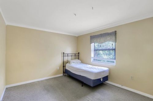 517 100 Ave, Naples FL 34108-2235 exterior