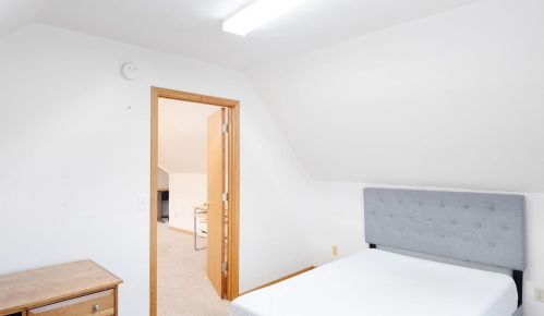 1915 University Ave, Madison WI 53726-3918 exterior