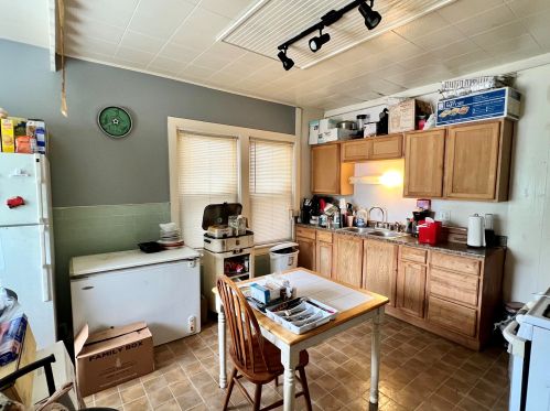 4514 Lloyd St, Milwaukee WI 53208-1239 exterior