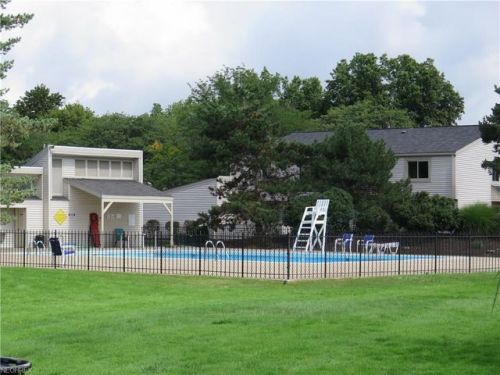 3243 Bay Landing Dr, Cleveland OH  44145-4436 exterior