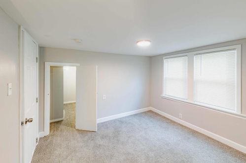 2209 Yale Ave, Saint Louis MO 63143-1425 exterior