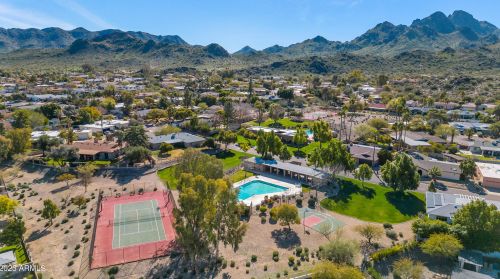 9052 29th St, Phoenix AZ  85028-5302 exterior