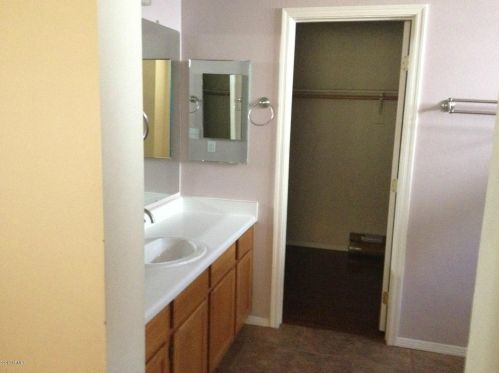 22601 30th Ave, Phoenix AZ  85027-1005 exterior