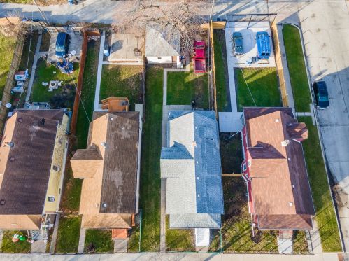 10204 Indiana Ave, Chicago IL 60827-1214 exterior