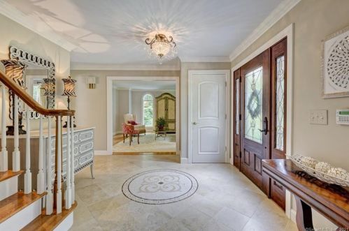 24 Winding Brook Ln, Wallingford, CT 06492-3355