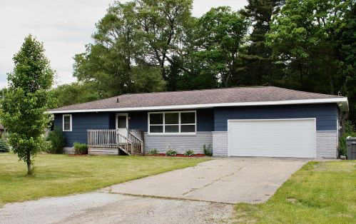 181 Marion St, Meskegon MI 49442-1935 exterior