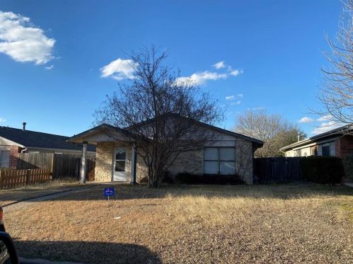 5801 Alsace Trl, Austin TX 78724-6178 exterior