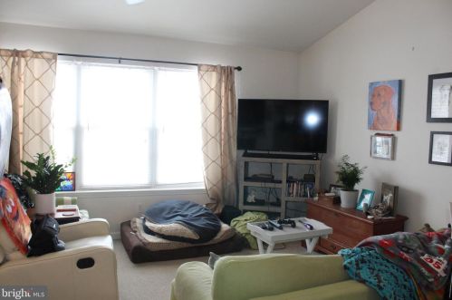 131 Norlawn Cir, Lancaster, PA 17601-2669