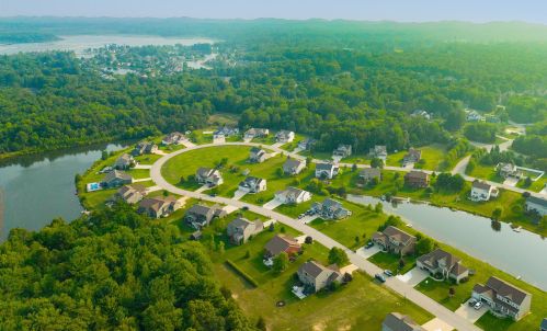 6308 Norfolk Dr, Meskegon MI 49444-7894 exterior