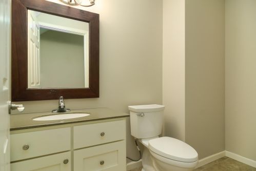 1282 Donegal Dr, Saint Paul MN 55125-3306 exterior