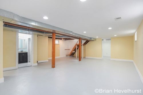 1424 Widdicomb Ave, Grand Rapids MI 49504-3046 exterior