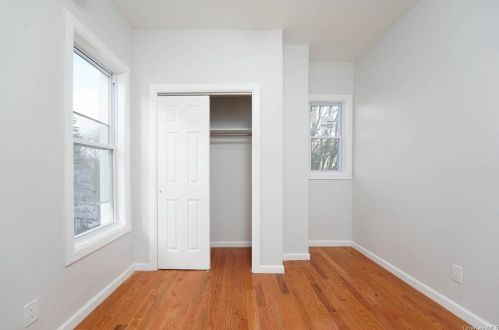 809 Chestnut St, Bronx NY 10467-6504 exterior