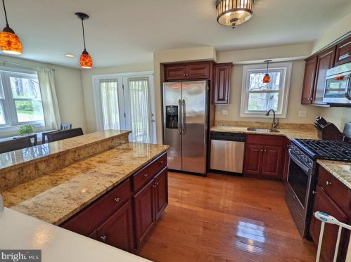 113 Greenbriar Pl, Chester PA 19014-1907 exterior