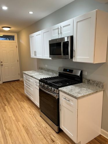 6508 Richmond St, Chicago IL  60645-4238 exterior