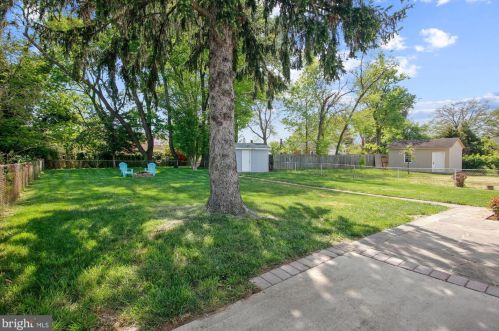 12409 Connecticut Ave, Silver Spring MD 20906-4305 exterior