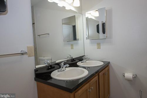 1737 Federal St, Philadelphia PA 19146-3715 exterior