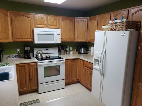 1335 3 Mile Rd, Grand Rapids MI 49505-3425 exterior