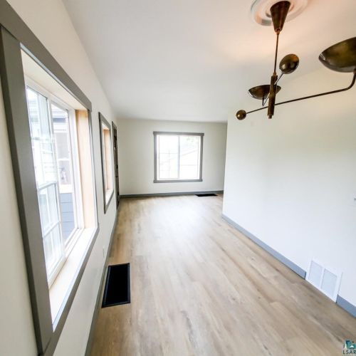 521 11 Ave, Duluth MN 55805-1516 exterior