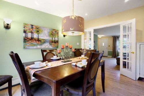 51 Harned Rd, Commack NY 11725-5104 exterior