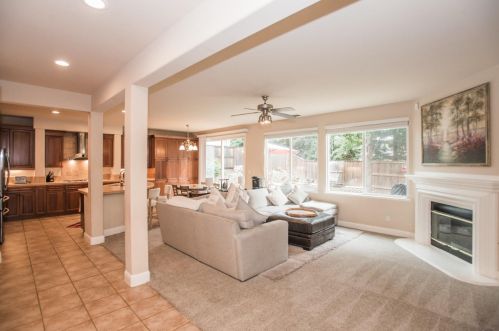 3227 Montrose Way, Folsom CA  95762-9682 exterior