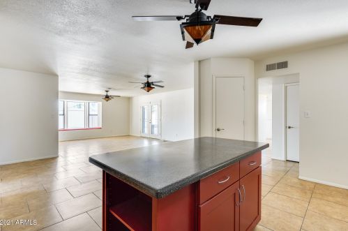 18213 7 Dr, Phoenix AZ 85023-5237 exterior