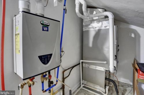 181 Primrose Ln, Hanover PA 17331-5211 exterior