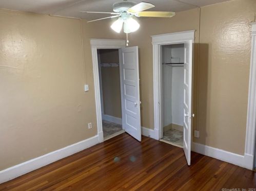 40 Clinton St, Manchester CT 06040-5451 exterior