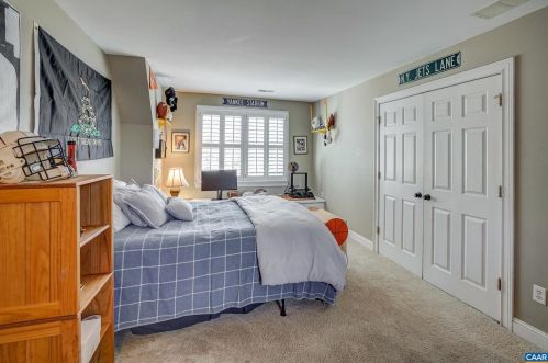 3149 Dane Ct, Keswick VA 22947-9106 exterior