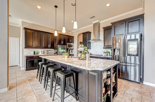 27651 Panola Pl Ln, Fulshear TX 77441-1160 exterior