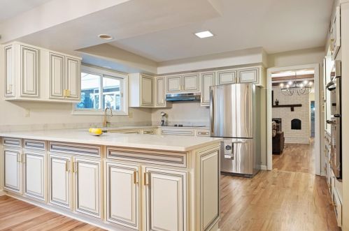 213 Harwick Dr, Pittsburgh PA  15235-5331 exterior