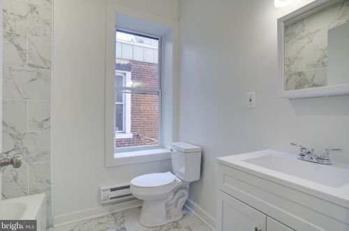 3452 Frankford Ave, Philadelphia PA 19134-2651 exterior