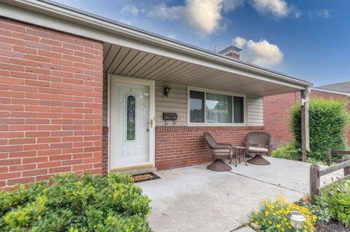 5110 Morningrise Dr, Pittsburgh, PA 15236-1663