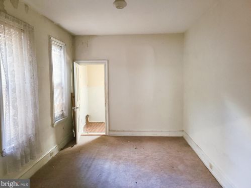 3124 Emerald St, Philadelphia PA 19134-3140 exterior