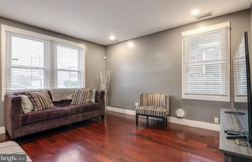 3307 B St, Washington, DC 20019-7302