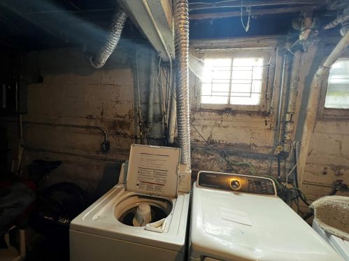 2320 11 St, Milwaukee WI 53215-3105 exterior