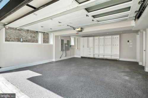 519 Bainbridge St, Philadelphia PA 19147-2207 exterior