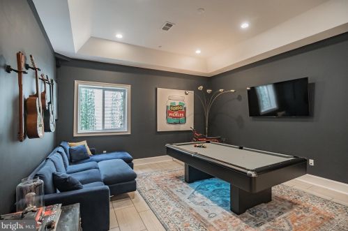 1018 Leithgow St, Philadelphia PA  19123-1421 exterior