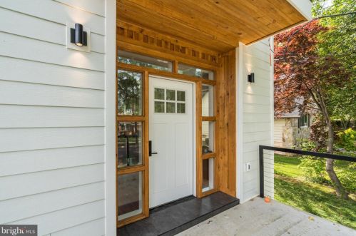 2216 30th St, Washington DC  20020-3369 exterior