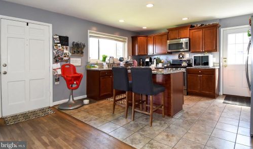 236 Jenkins St, Alexandria VA 22304-4907 exterior