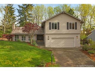 4250 48th Pl, Portland OR  97221-3740 exterior