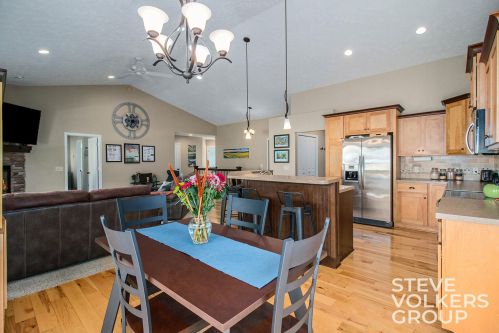 2073 Conifer Rdg Dr, Byron Township MI 49315-7929 exterior