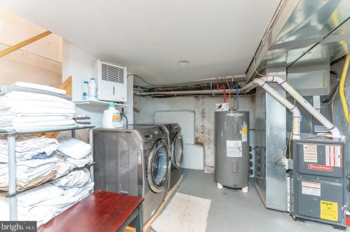 228 Girard Ave, Philadelphia PA 19130-1687 exterior