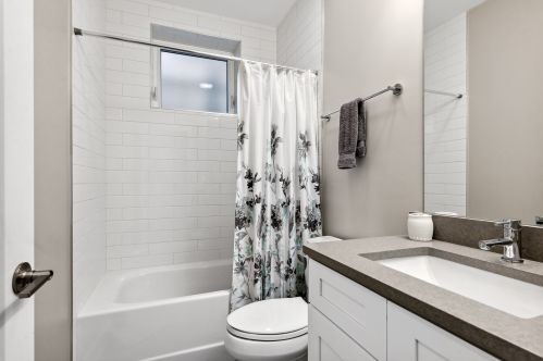 3617 Emerald Ave, Chicago IL 60609-1807 exterior